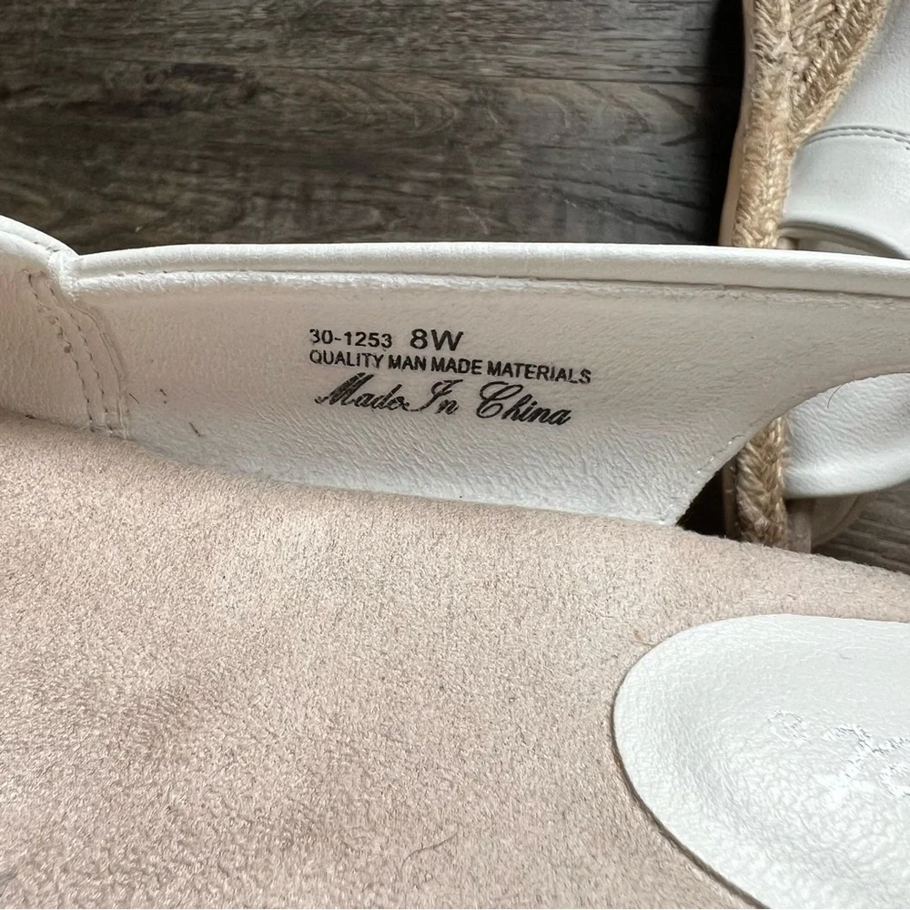 Easy Street Maureen White Faux Leather Open Toe Espadrille Wedge Sandal 8 Wide